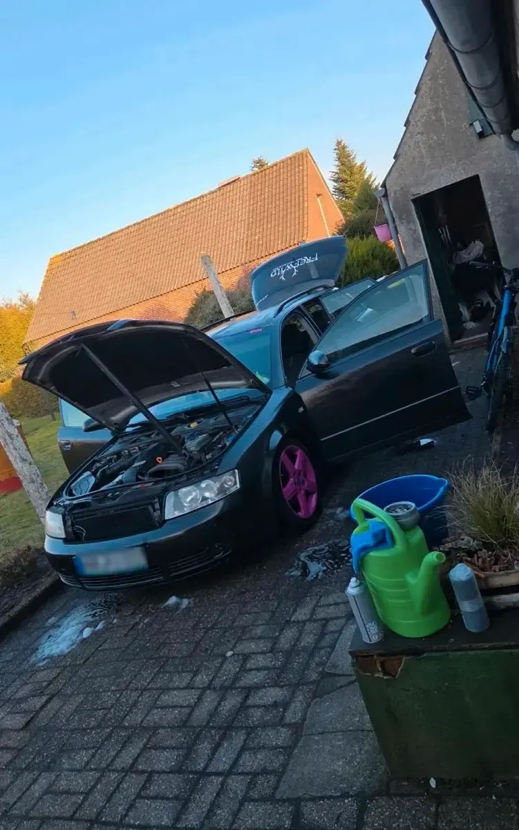 Używany Audi A4 Performance 131 KM (96 kW) 2002 Srebrny Kombi