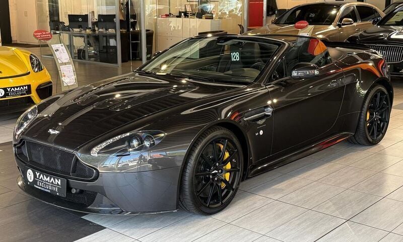 Grau Gebraucht 2015 Aston Martin V12 Vantage Cabrio | 116.950 € (Fairer Preis) - Bild 1/4