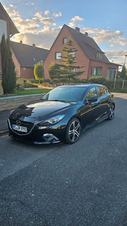 Schwarz Gebraucht 2013 Mazda 3 Sports-Line Limousine | 11.499 € (Etwas zu teuer) - Bild 1/4