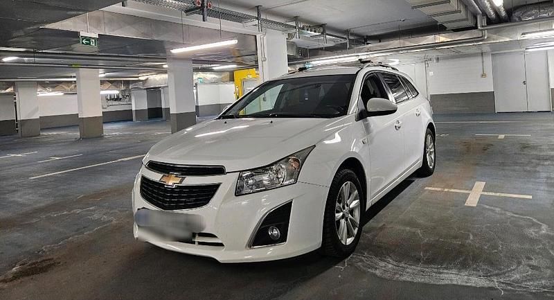 Gebraucht Chevrolet Cruze 140 PS (102 kW) 2013 Weiß Kombi