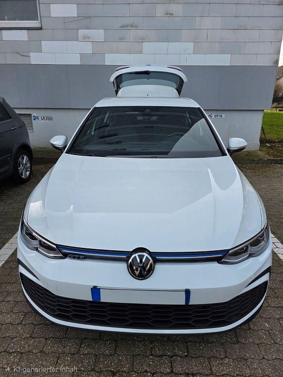 Gebraucht VW Golf VIII GTE 245 PS (180 kW) 2022 Weiß Limousine
