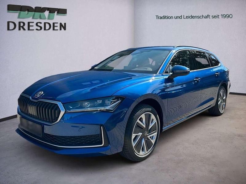 Gebraucht Skoda Superb Selection 150 PS (110 kW) 2025 Blau Kombi