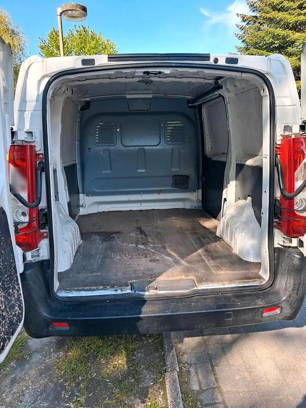 Gebraucht Citroën Jumpy 89 PS (65 kW) 2013 Weiß Van / Kleinbus
