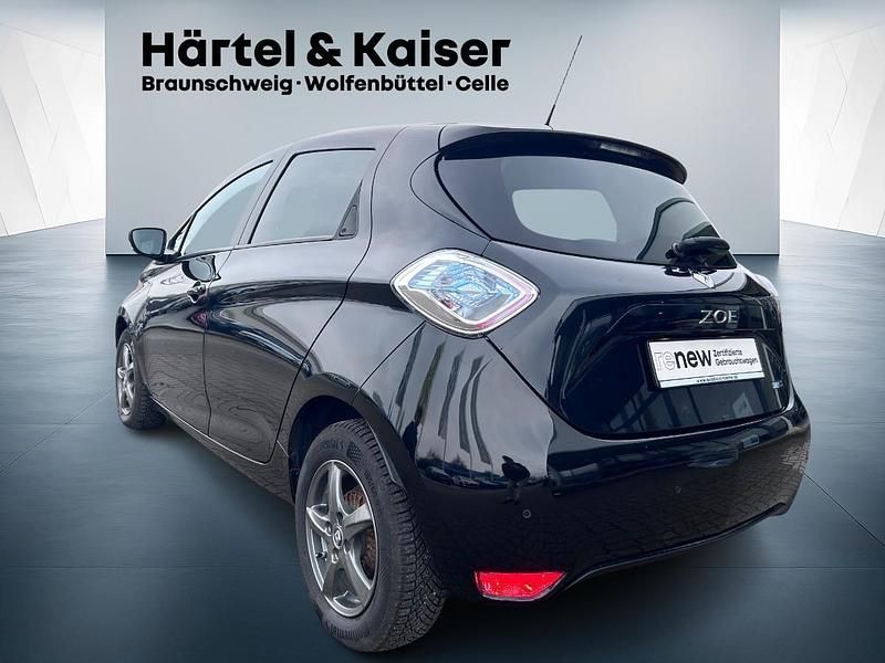 Gebraucht Renault Zoe Intens 67 kW (92 PS) 2017 Blackpearlschwarz (schwarz) (schwarz) Kleinwagen