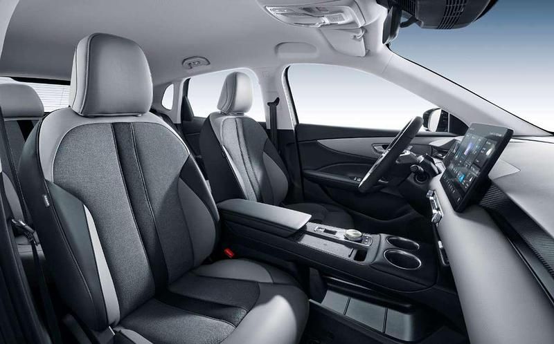 Neu MG MGS5 EV Luxury 169 kW (231 PS) 2025 Rot SUV