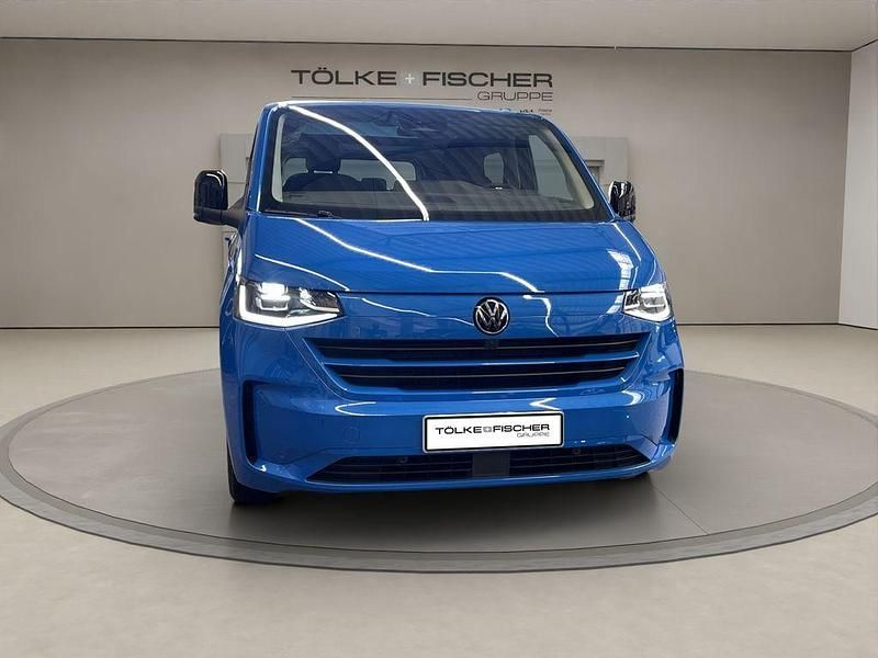 Gebraucht VW T7 Life 150 PS (110 kW) 2026 Blau Van