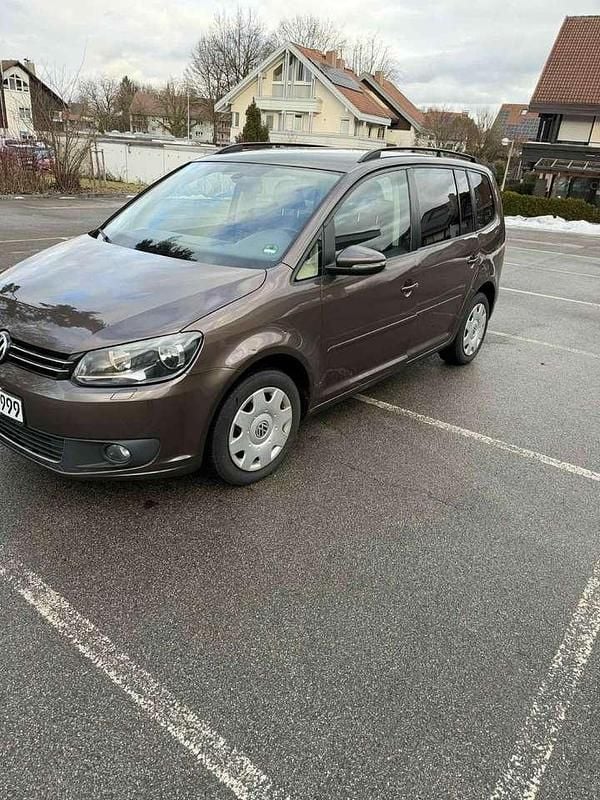 Gebraucht VW Touran Match 140 PS (102 kW) 2012 Braun Van / Kleinbus