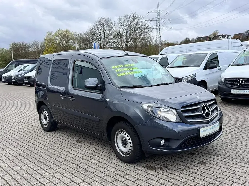 Gebraucht Mercedes Citan 111 110 PS (80 kW) 2019 Grau Van / Kleinbus