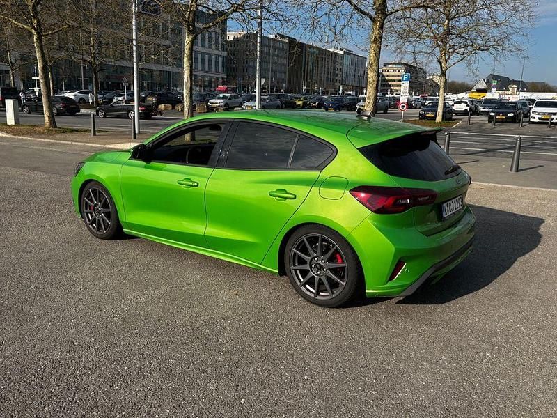 Gebraucht Ford Focus ST 280 PS (205 kW) 2023 Grün Limousine