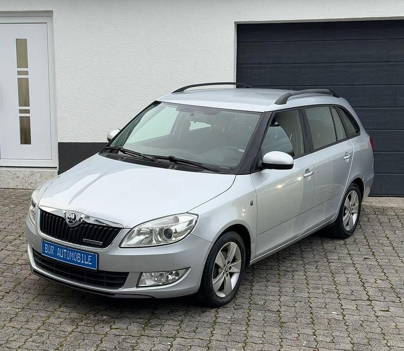 Silber Gebraucht 2014 Skoda Fabia GreenLine Kombi | 6.270 € (Etwas zu teuer) - Bild 1/4