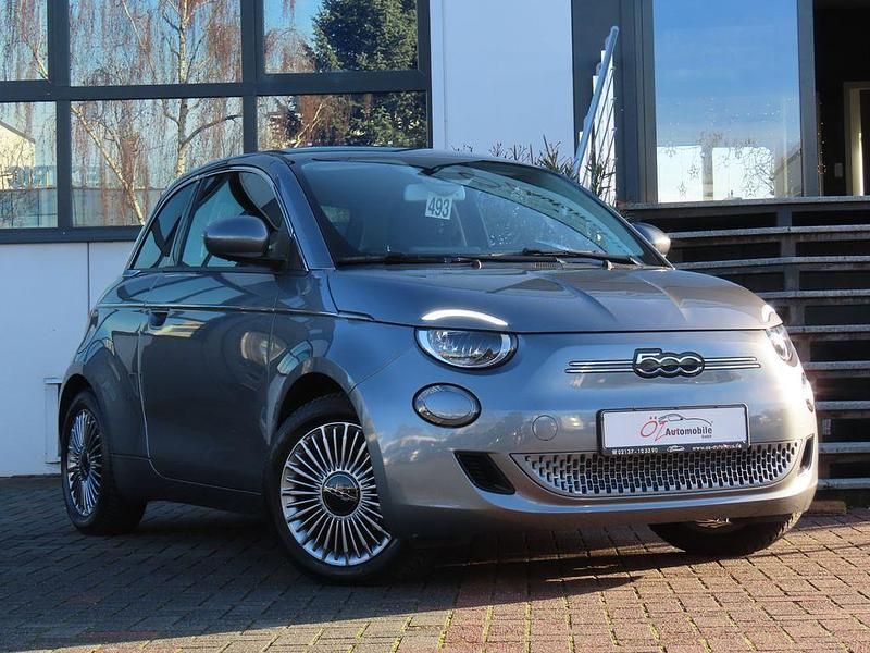 Grau Gebraucht 2023 Fiat 500e Kleinwagen | 17.900 € (Superpreis) - Bild 1/4