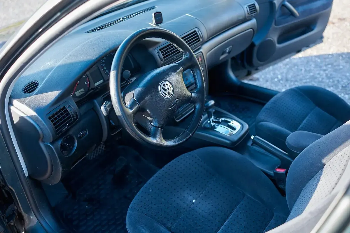 Second-hand VW Passat 150 CP (110 kW) 1998 Berlinǎ