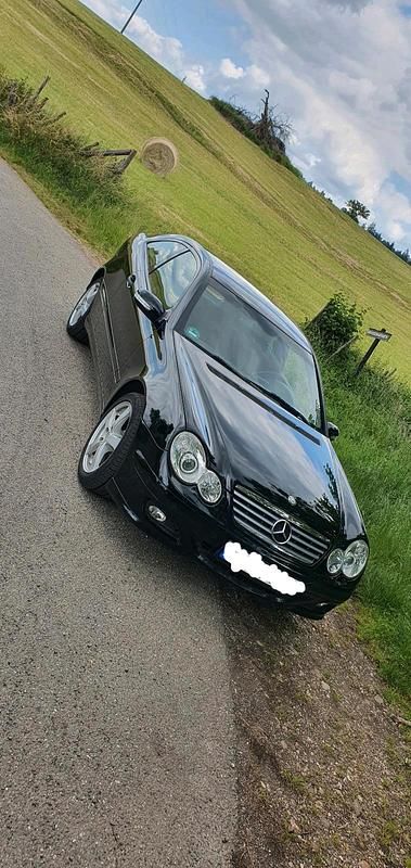 Second-hand Mercedes C320 218 CP (160 kW) 2004 Negru Coupe