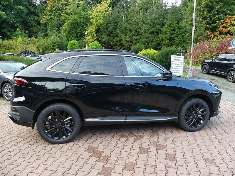 Neu DFSK Forthing 5 177 PS (130 kW) 2025 Schwarz SUV