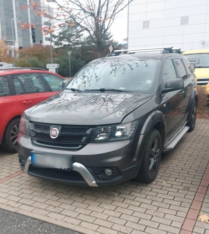 Gebraucht Fiat Freemont 170 PS (125 kW) 2015 Braun SUV