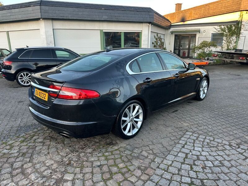 Gebraucht Jaguar XF 385 PS (283 kW) 2012 Braun Limousine