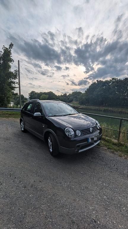 Schwarz Gebraucht 2005 VW Polo Limousine | 2.490 € (Guter Preis) - Bild 1/4