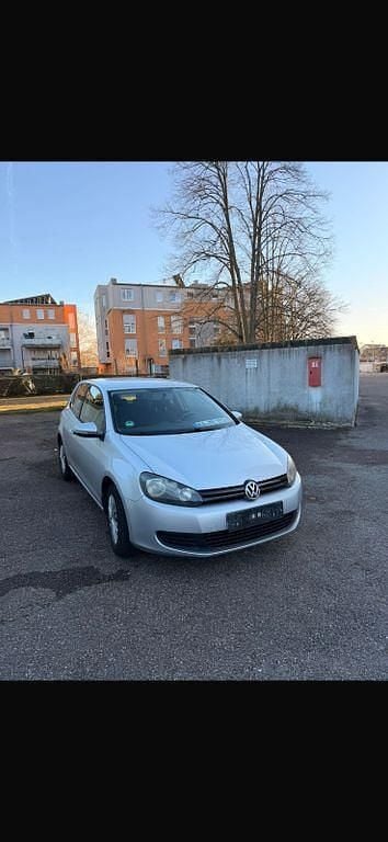 Gebraucht VW Golf VI Trendline 80 PS (58 kW) 2010 Silber Kleinwagen