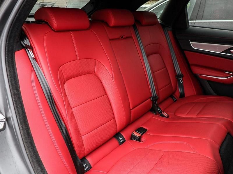 Gebraucht Jaguar F-Pace R-Dynamic 300 PS (220 kW) 2022 Schwarz SUV