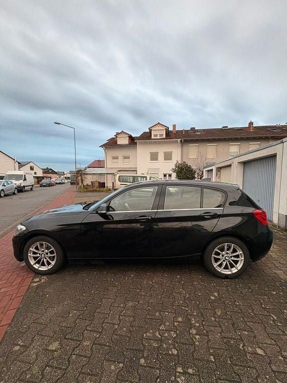 Second-hand BMW 116 Efficient Dynamics 116 CP (85 kW) 2017 Negru Hatchback