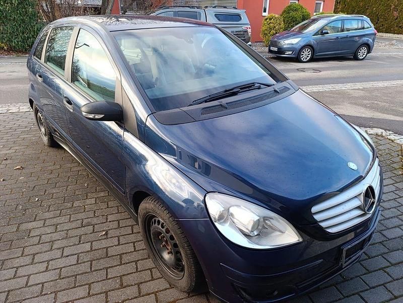 Gebraucht Mercedes B180 109 PS (80 kW) 2007 Blau Van / Kleinbus