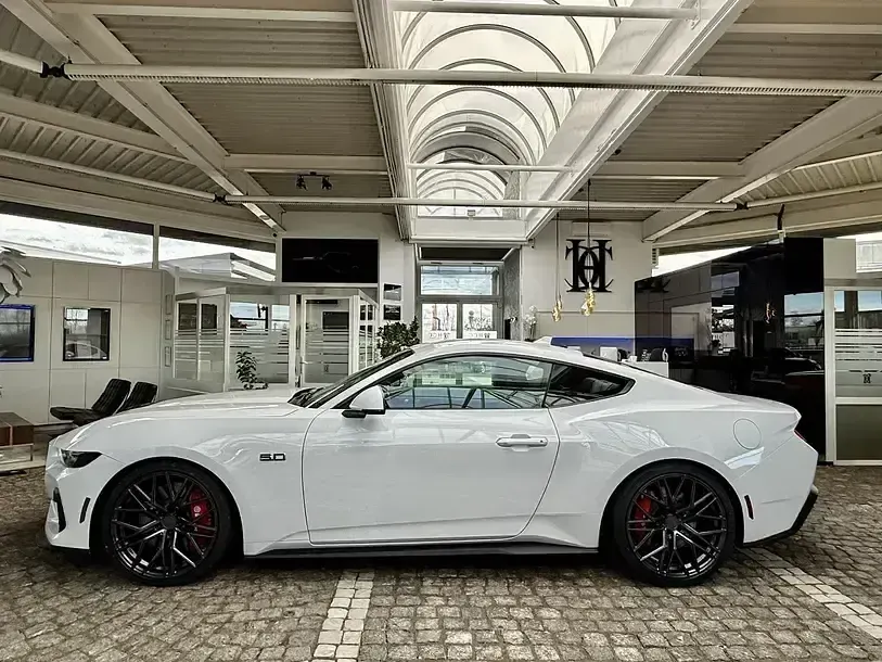 Neu Ford Mustang GT Fastback 446 PS (328 kW) 2025 Weiss