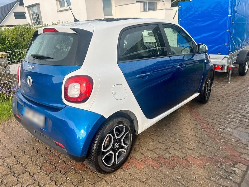 Gebraucht Smart ForFour 52 PS (38 kW) 2015 Blau Kleinwagen