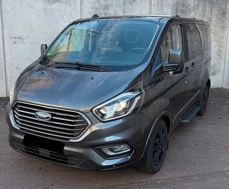 Gebraucht Ford Tourneo Titanium X 185 PS (136 kW) 2021 Schwarz Van / Kleinbus