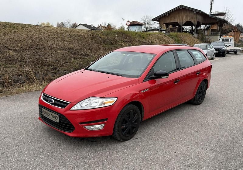 Rot Gebraucht 2011 Ford Mondeo Kombi | 2.250 € (Superpreis) - Bild 1/4
