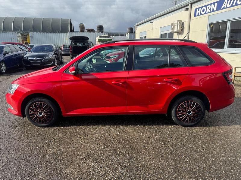 Gebraucht Skoda Fabia Ambition 95 PS (69 kW) 2018 Rot Kombi