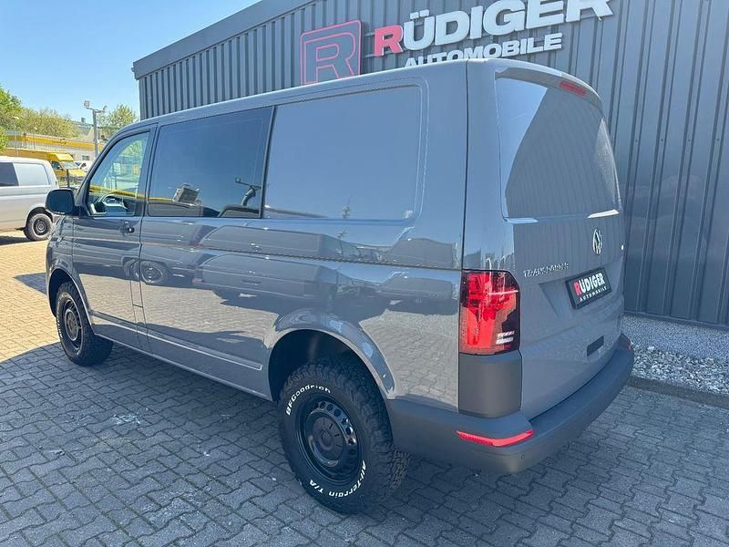Neu VW Transporter 150 PS (110 kW) 2025 Grau Van