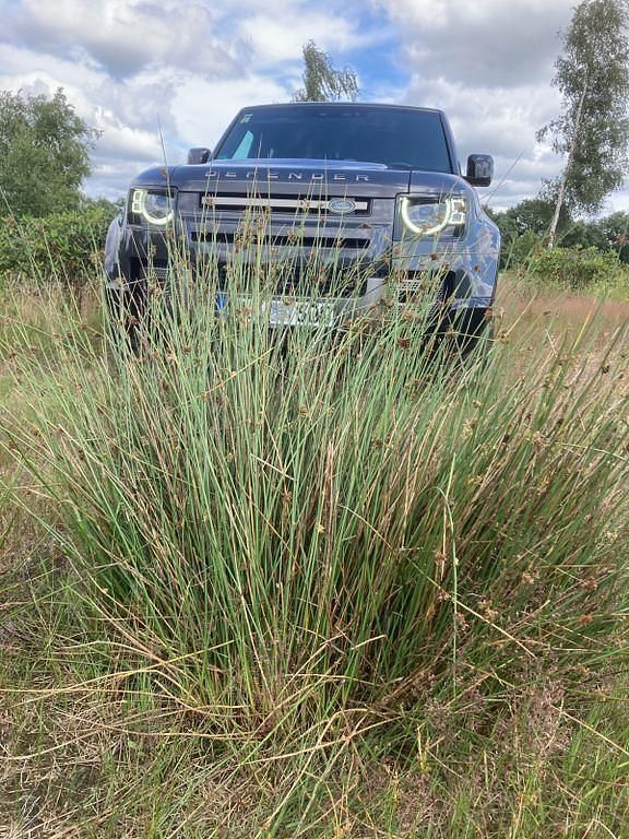 Grau Gebraucht 2021 Land Rover Defender SE Dynamic SUV | 59.995 € (Superpreis) - Bild 1/4