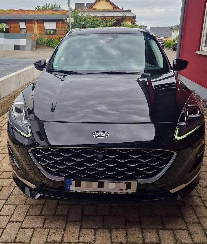 Schwarz Gebraucht 2022 Ford Kuga Vignale SUV | 25.000 € (Fairer Preis) - Bild 1/4