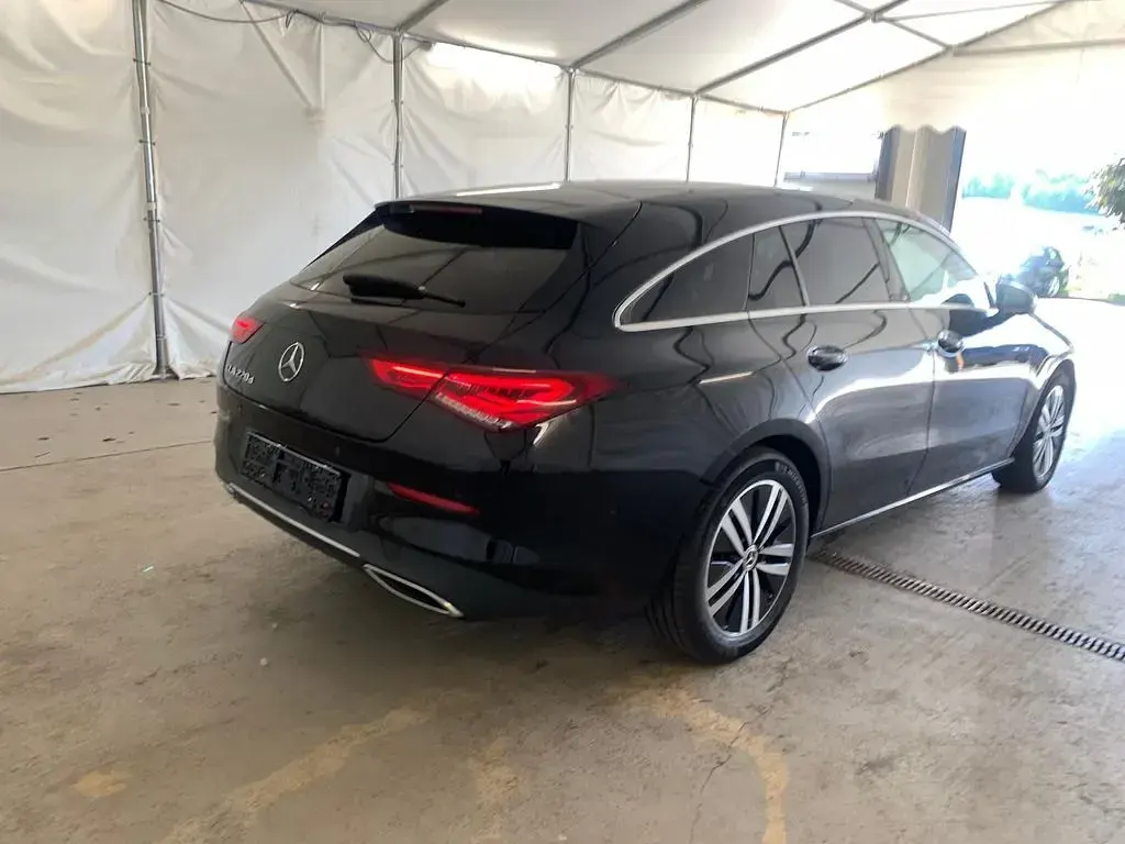 Gebraucht Mercedes CLA220 Shooting Brake 190 PS (139 kW) 2022 Nachtschwarz  unilack Kombi