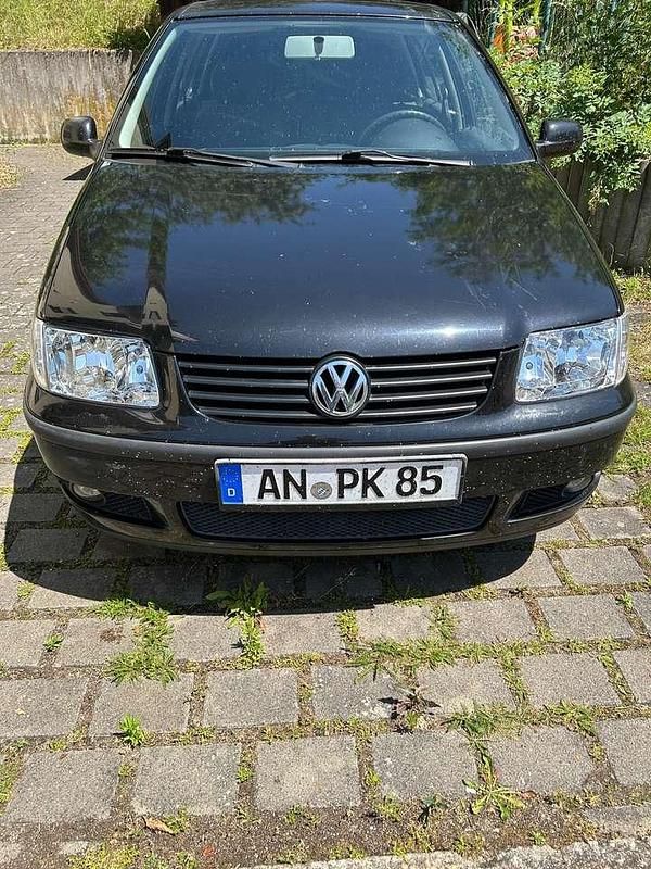Schwarz Gebraucht 2000 VW Polo Edition Limousine | 1.600 € (Fairer Preis) - Bild 1/4