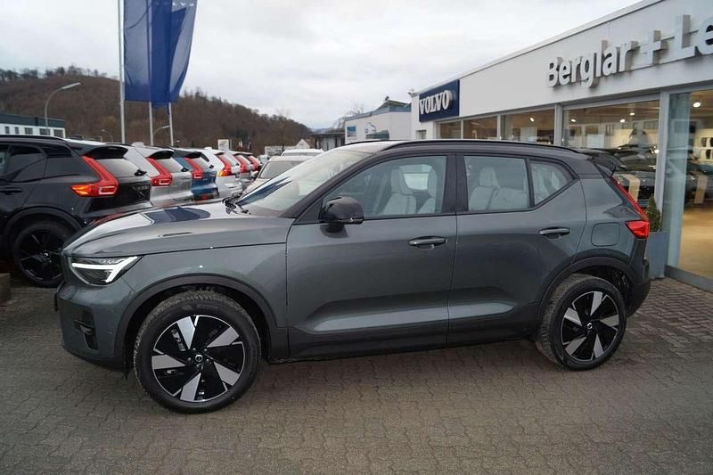 Gebraucht Volvo EX40 Ultra 300 kW (408 PS) 2025 Forest lake / dach black SUV