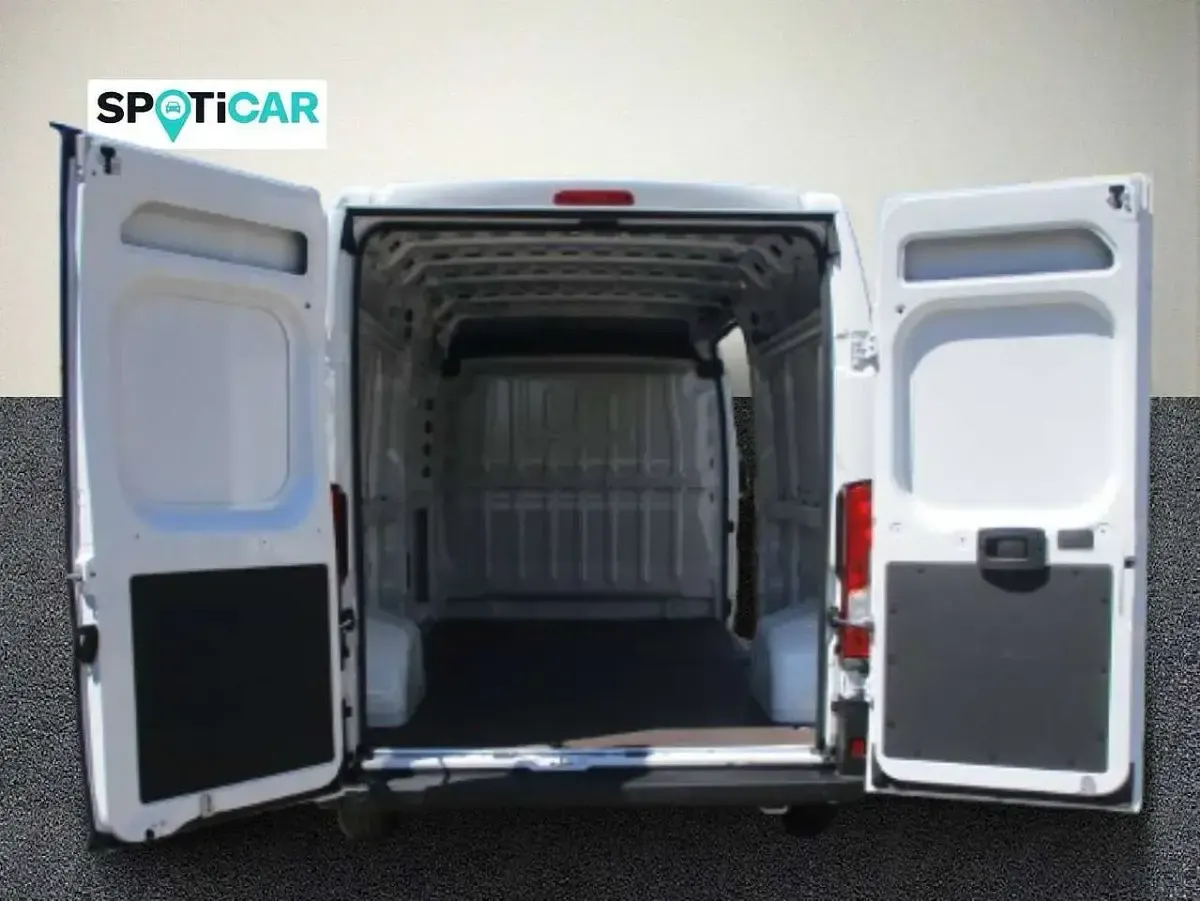 Gebraucht Opel Movano S 140 PS (102 kW) 2024 Weiß Van