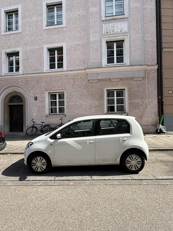 Gebraucht VW up! high up! 60 PS (44 kW) 2013 Weiß Kleinwagen