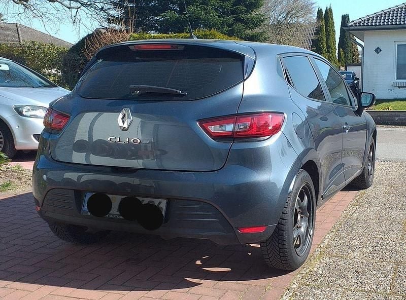 Gebraucht Renault Clio IV Intens 90 PS (66 kW) 2018 Grau Limousine