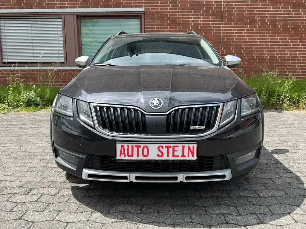 Gebraucht Skoda Octavia Scout 4x4 150 PS (110 kW) 2019 Schwarz Kombi