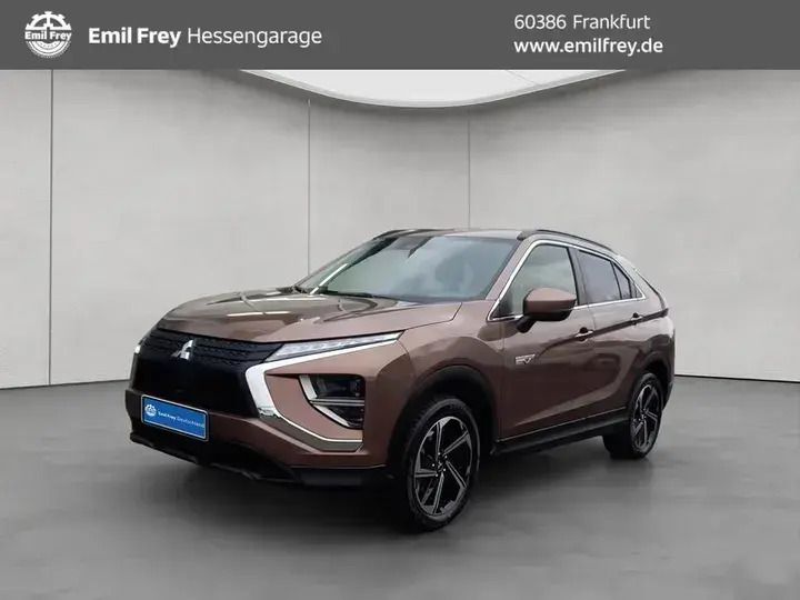 Braun Gebraucht 2024 Mitsubishi Eclipse Cross Basis SUV | 26.250 € (Guter Preis) - Bild 1/4