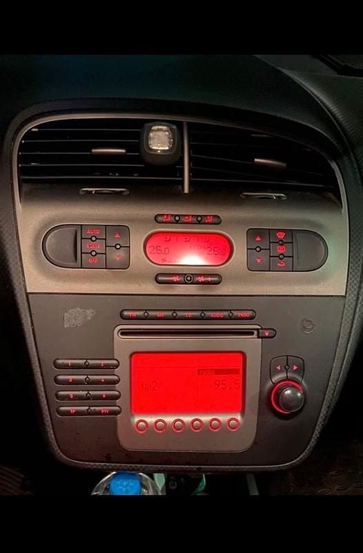 Używany Seat Altea Stylance 105 KM (77 kW) 2004 Niebieski Minivan