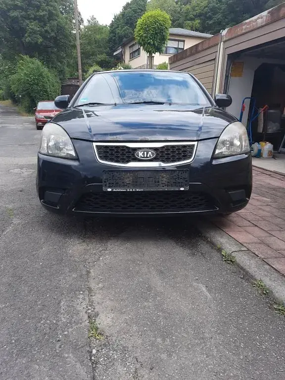 Gebraucht Kia Rio Vision 97 PS (71 kW) 2011 Schwarz Limousine
