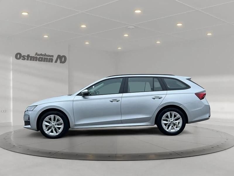 Gebraucht Skoda Octavia Selection 150 PS (110 kW) 2024 Brilliantsilber metallic Kombi