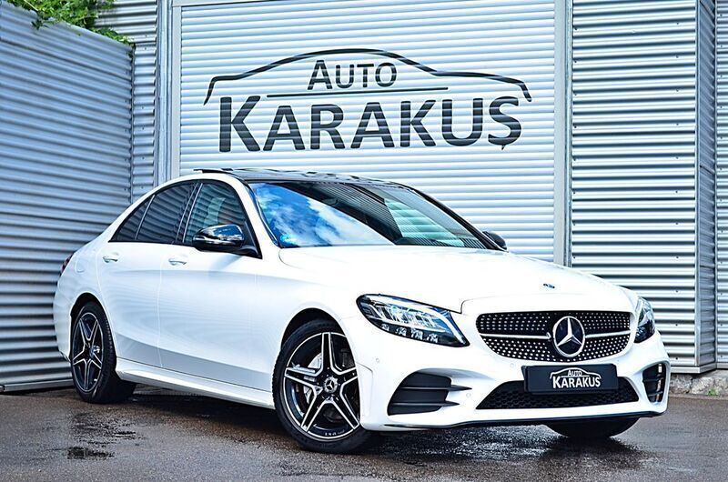 Polarweiss unilack Gebraucht 2018 Mercedes C180 AMG line Limousine | 29.990 € (Teuer) - Bild 1/4