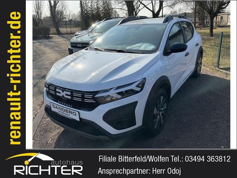 Neu Dacia Sandero Essentiel 91 PS (66 kW) 2026 Weiß Limousine