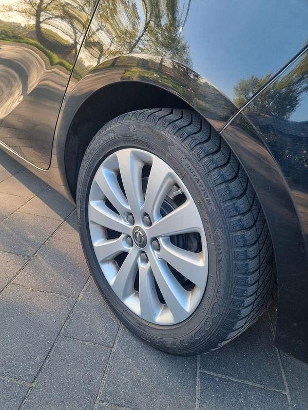 Gebraucht Opel Zafira Active 170 PS (125 kW) 2017 Schwarz Van / Kleinbus