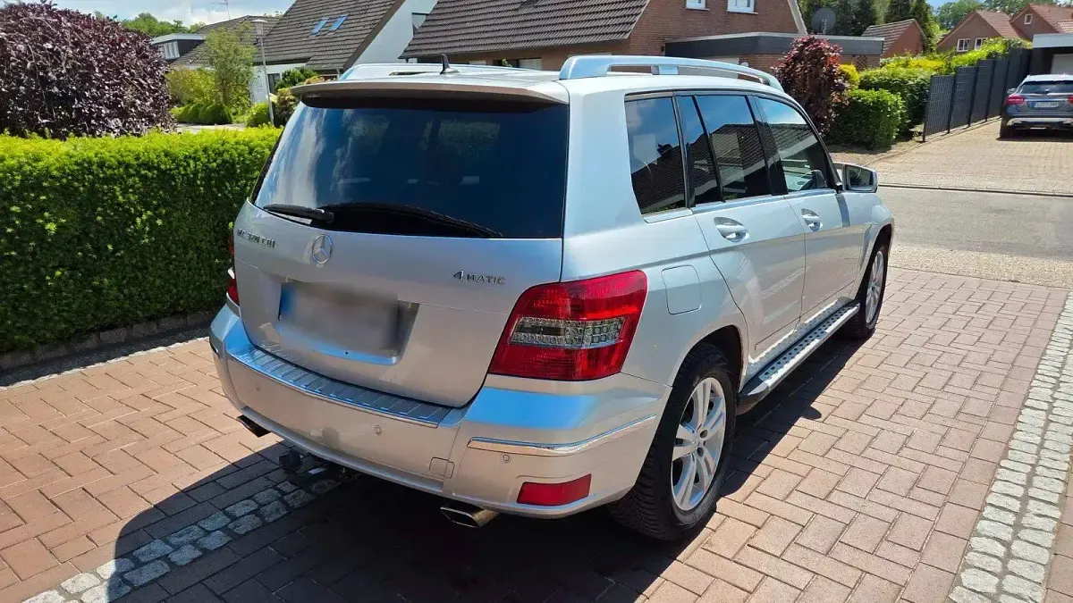 Gebraucht Mercedes GLK320 225 PS (165 kW) 2009 Silber SUV