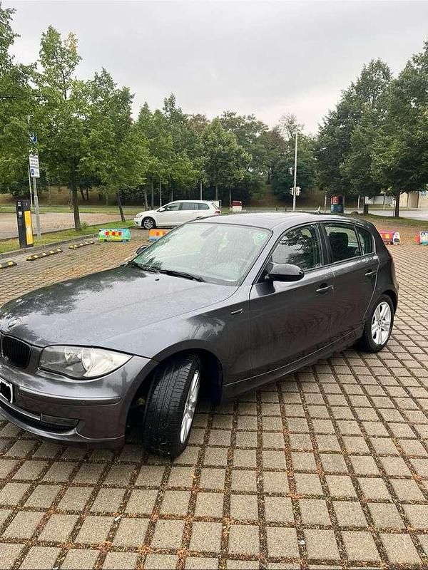 Gebraucht BMW 120 177 PS (130 kW) 2007 Grau Kleinwagen