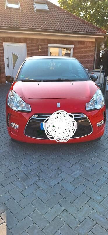 Rot Gebraucht 2010 Citroën DS3 Kleinwagen | 5.555 € (Fairer Preis) - Bild 1/4